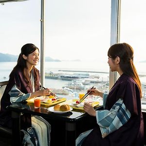 Triple Room Ocean View South Wing Buffet